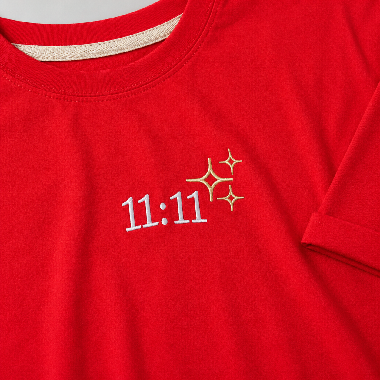 Camiseta Roja 11 11, detalle