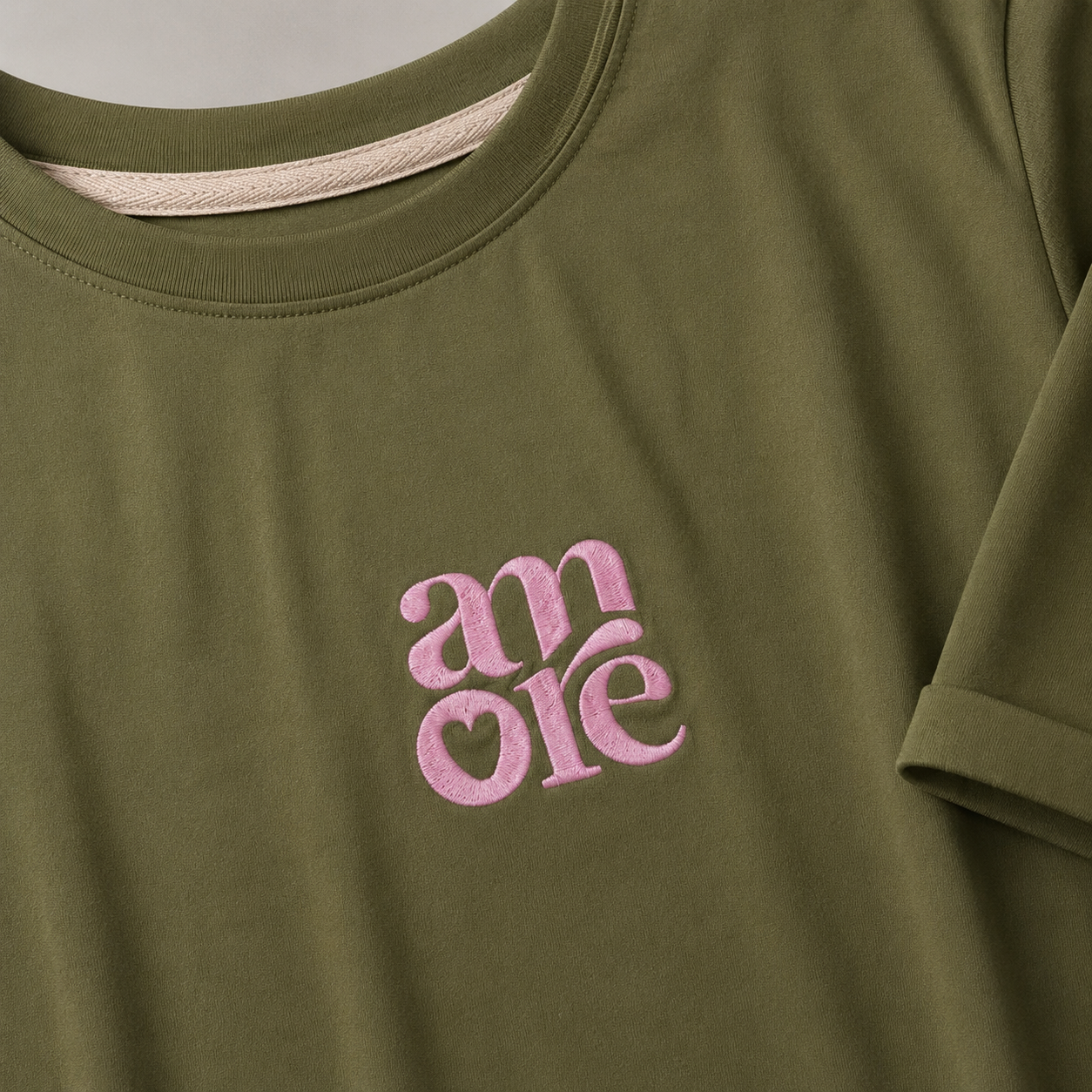 Camiseta Verde Amor, detalle